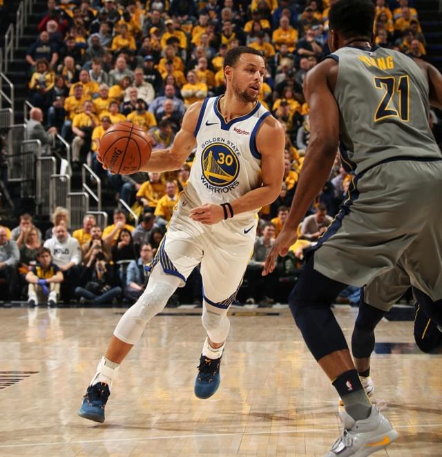 前球探抨击托特纳姆热刺缺乏忠诚度，称他们签下拉什福德纯属“四处奔波”。（前球探炮轰热刺缺乏忠诚：签下拉什福德不过是“乱枪打鸟”）