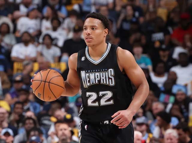 一家之言丨空窗131天，国足才迎来邵佳一（国足空窗131天后，邵佳一终于上任）