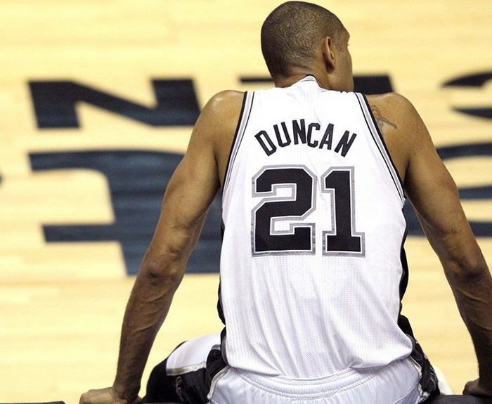 不敌药厂，曼城上次欧冠首阶段主场输球还是2018年9月（负于勒沃库森，曼城欧冠小组赛主场上次失利已是2018年9月）