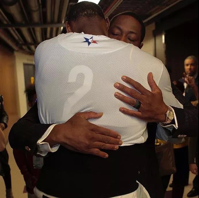 莫雷托：那不勒斯想在冬窗从罗马引进洛伦佐-佩莱格里尼（莫雷托称那不勒斯有意在冬窗从罗马签下洛伦佐-佩莱格里尼）