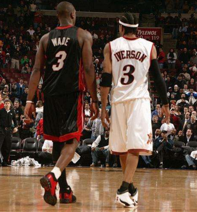 天空记者：齐尔克泽想继续留在曼联并为自己的位置而战（天空体育记者：齐尔克泽愿留曼联，继续争夺位置）